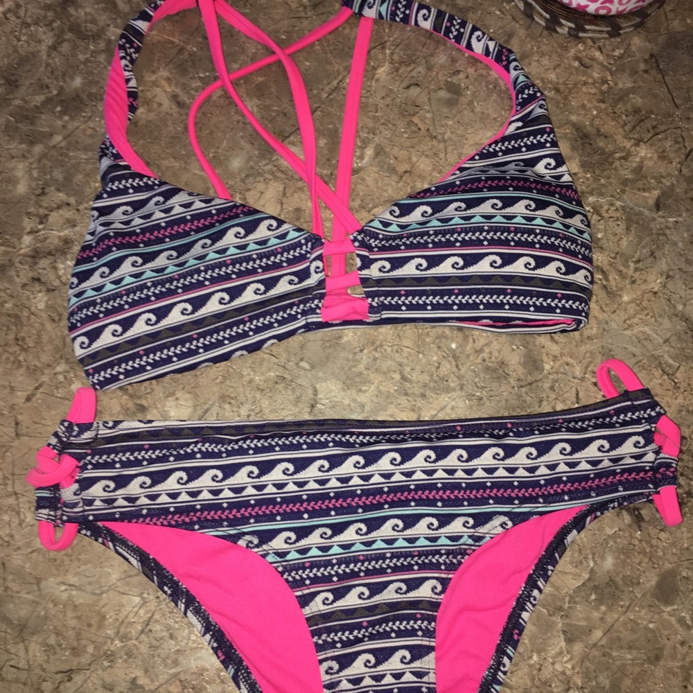 Roxy Bikini Small top Medium bottoms